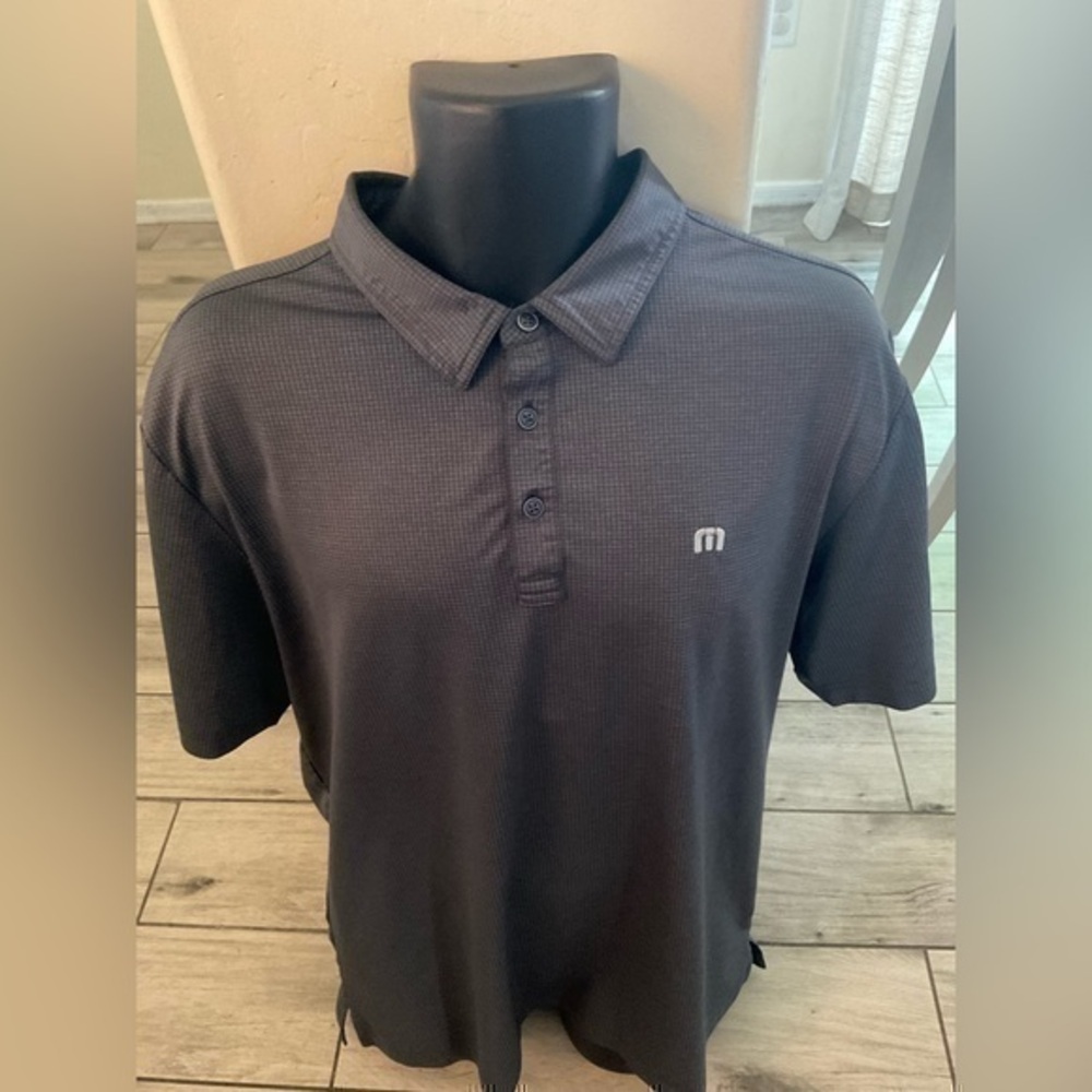Men’s used size XL Travis Mathew grey polo shirt